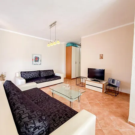 Violeta's Golem Apartamento Polisi i Vogel